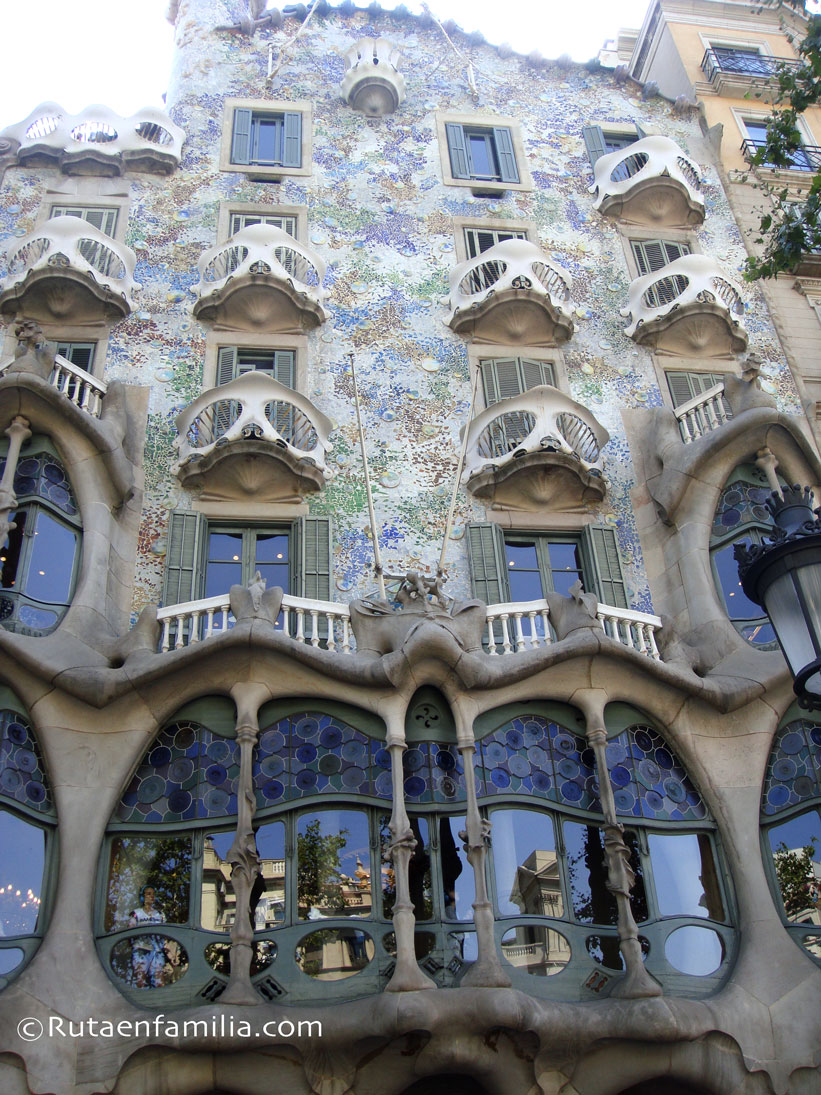 CasaBatlló-fachada-Barcelona-Gaudi