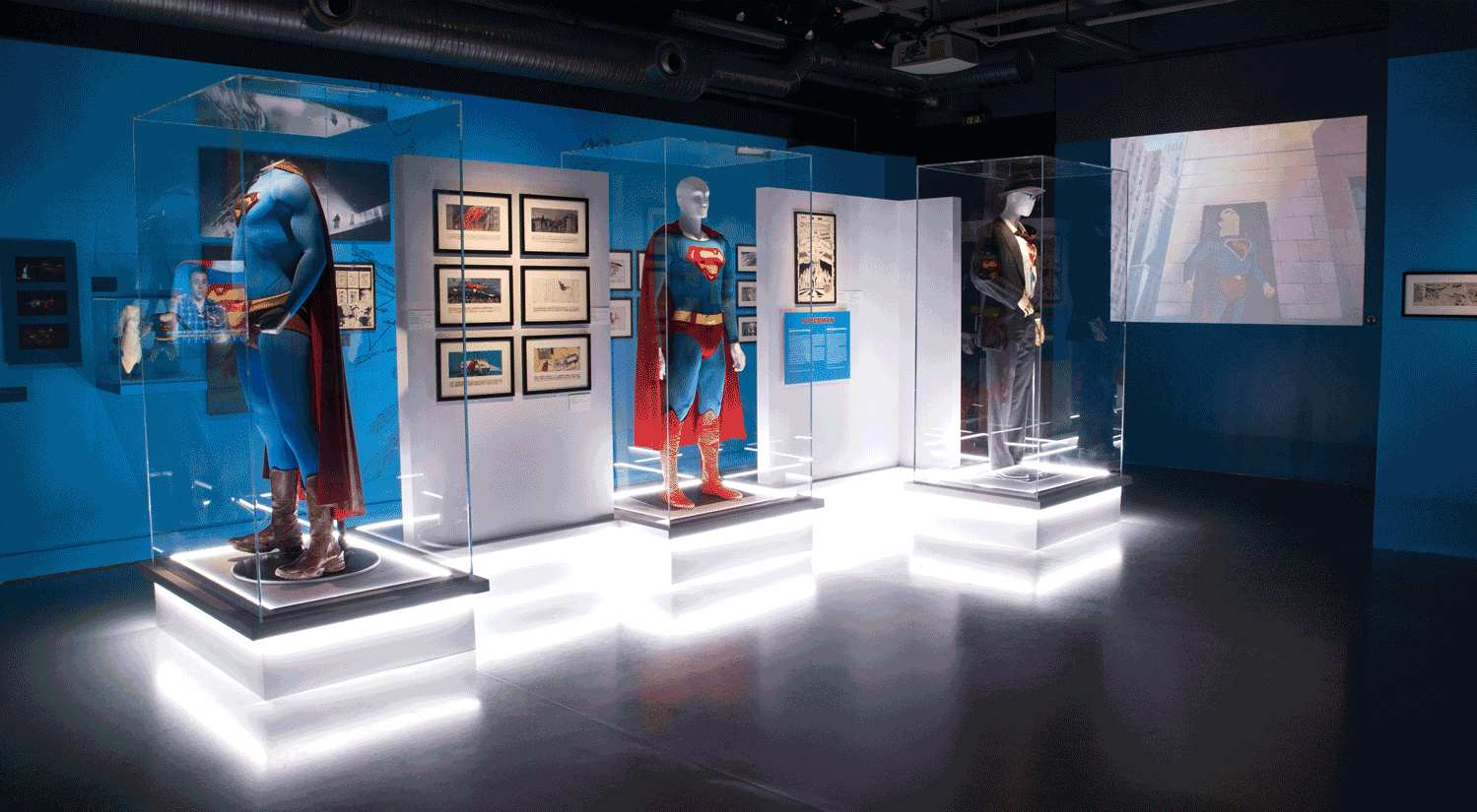 L'Art-de-DC-Musée-Art-Ludique-superman-paris