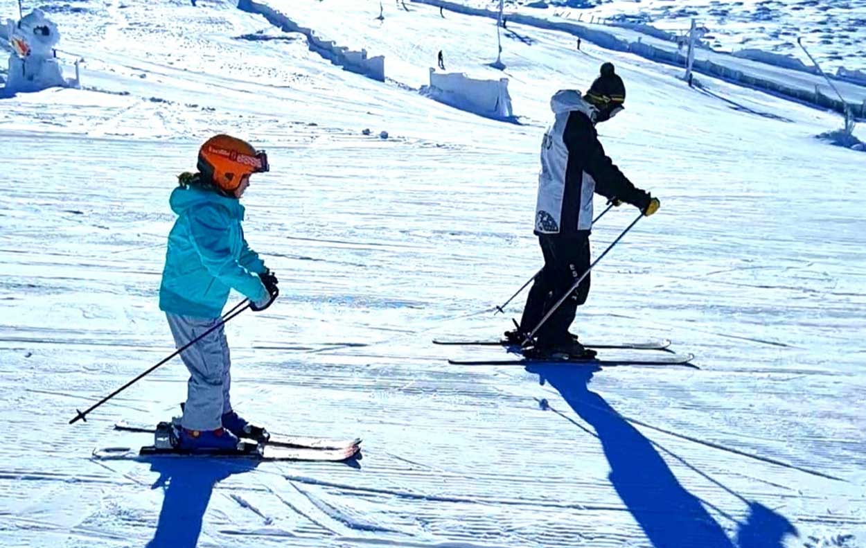 esquiar con niños