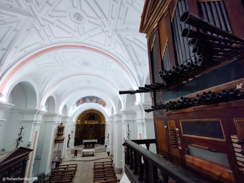 Iglesia barroca de Santa María de la Cuesta recientemente restaurada