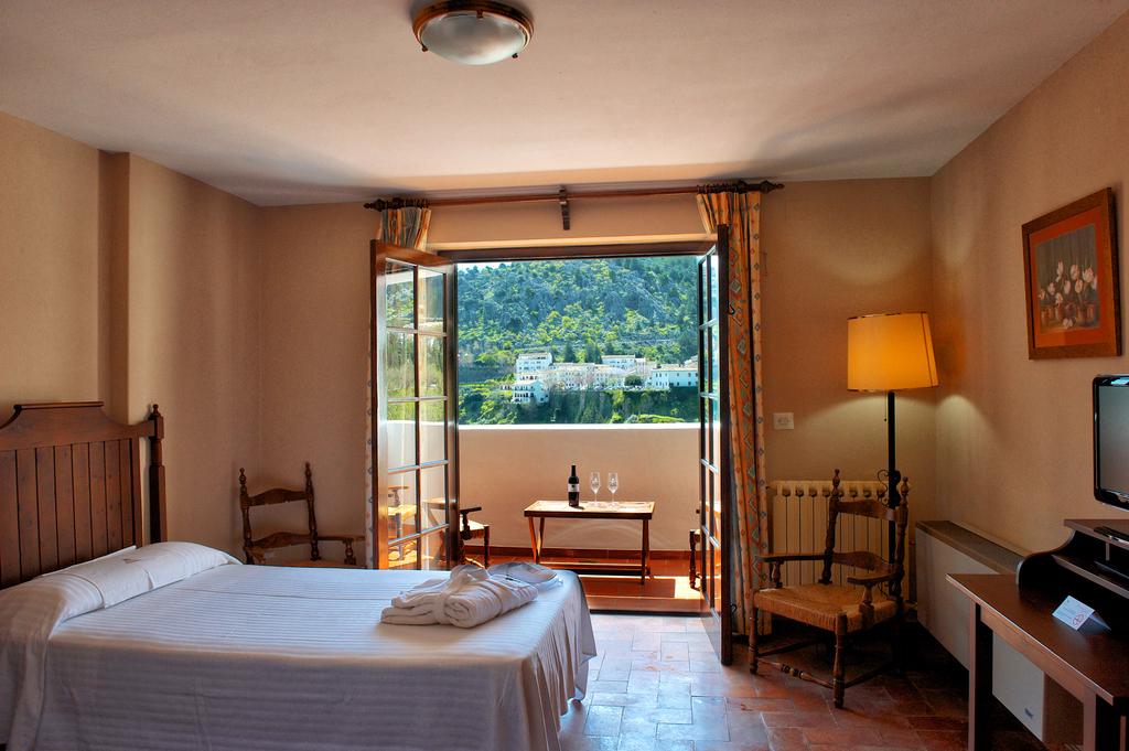 Una habitación con vistas de la Villa Turística de Grazalema