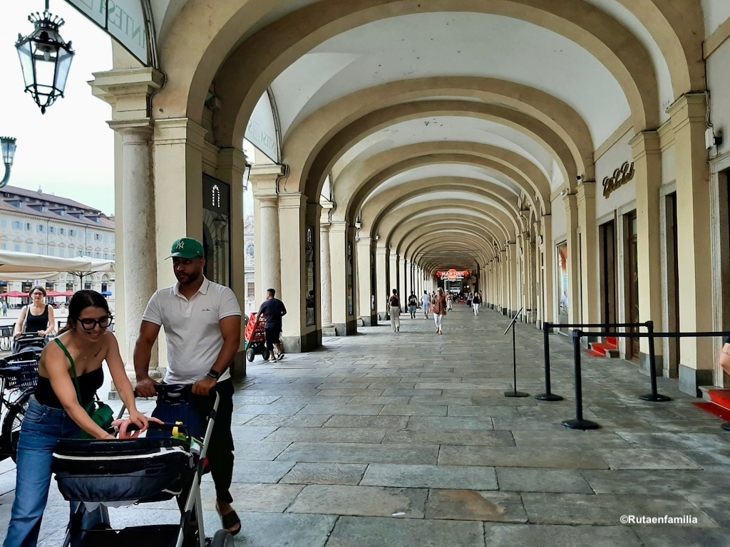 Soportales de Turín perfectos para pasear en familia