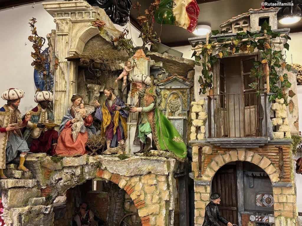 belén napolitano en San Gregorio Armeno