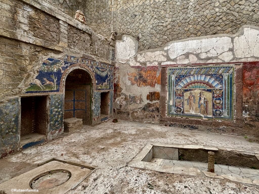 Mosaico de Neptuno y Anfitrite en Herculano