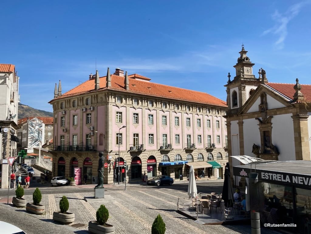 ciudad de Covilhã en la Serra da Estrela Portugal