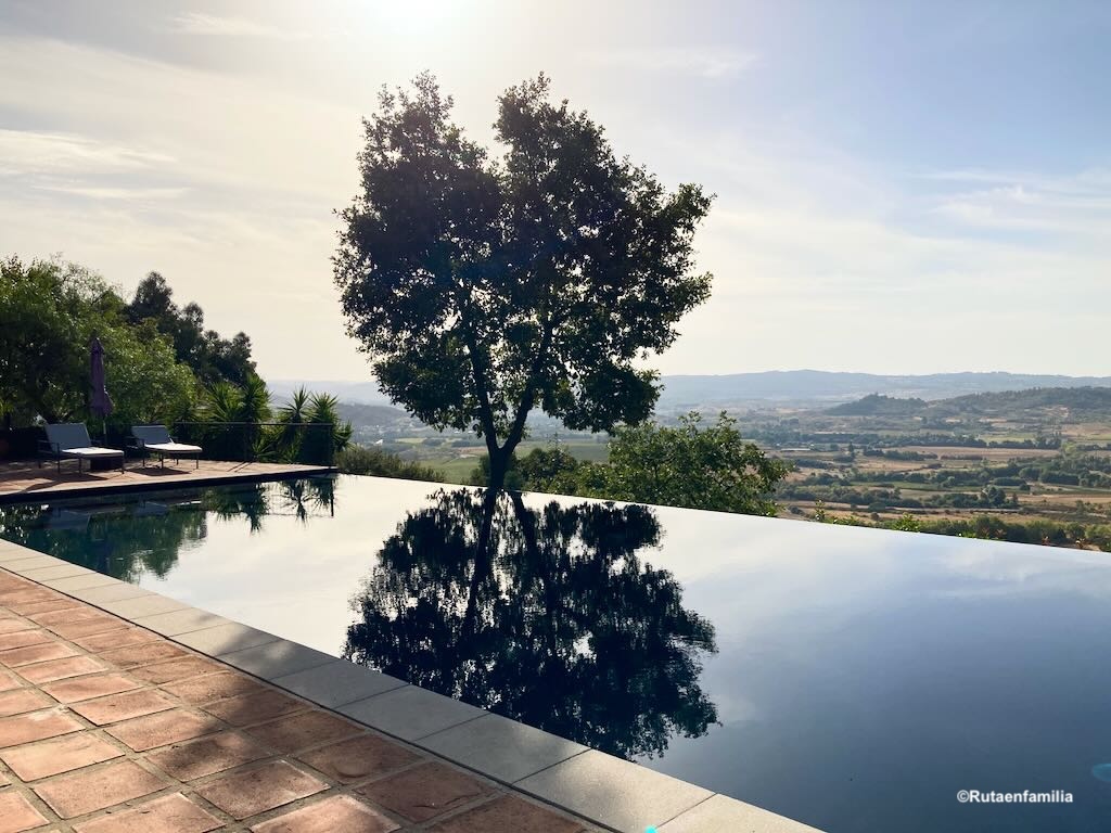 piscina infinita en hotel rural de Belmonte Serra da Estrela