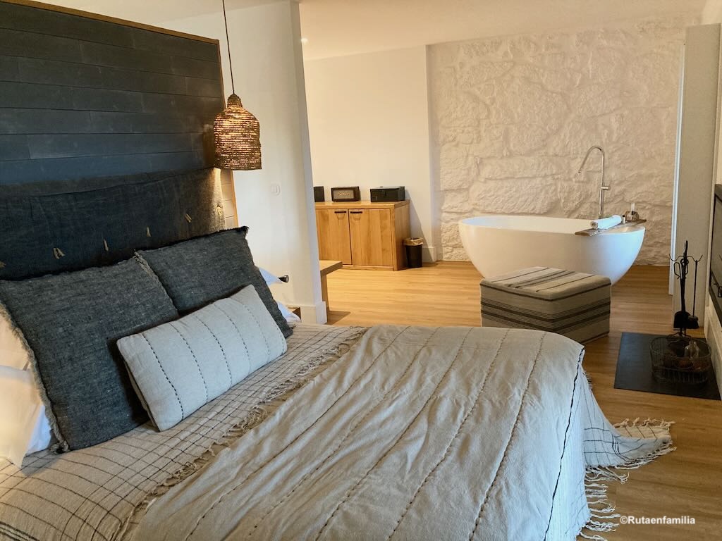 habitación moderna hotel rural Belmonte Portugal