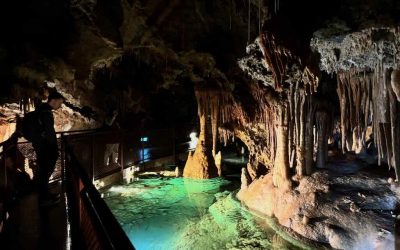 La Gruta de Fontrabiouse: la cueva situada a mayor altitud de Europa, descubierta por casualidad en una cantera de mármol en 1958