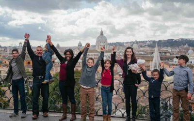 El fin del viajero medio transforma el turismo familiar: IA, personalización y viajes intergeneracionales