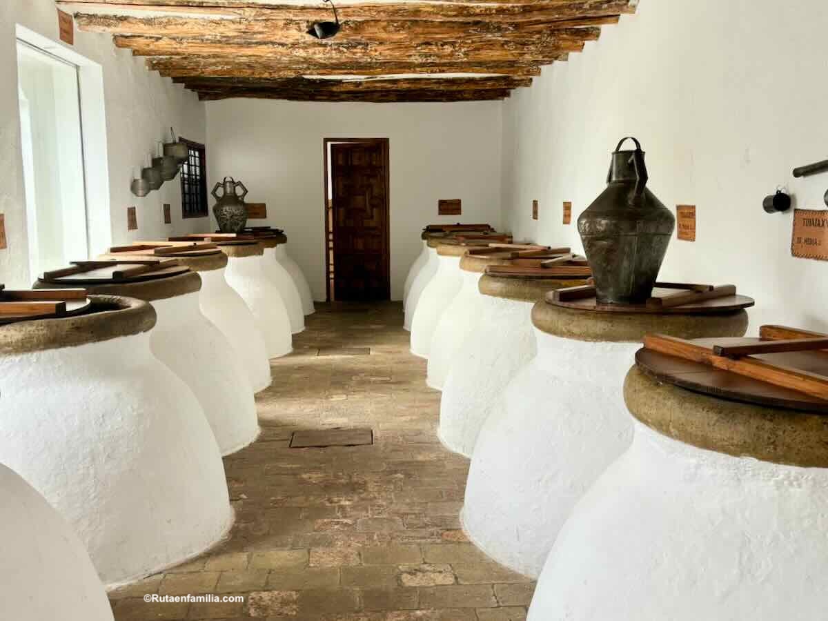 Molino de piedra de la almazara Núñez de Prado en Baena