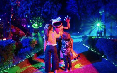 Naturaleza Encendida vuelve a Madrid: un paseo de luces por el País de las Maravillas para ir con niños