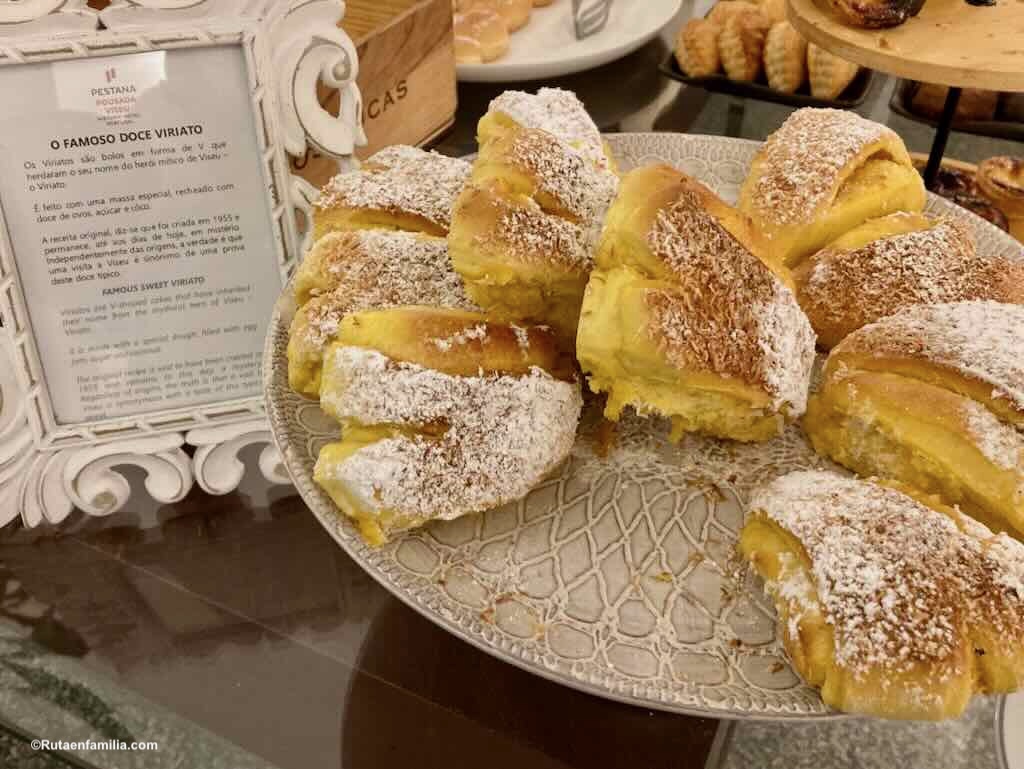viriatos, dulce típico de Viseu con forma de V